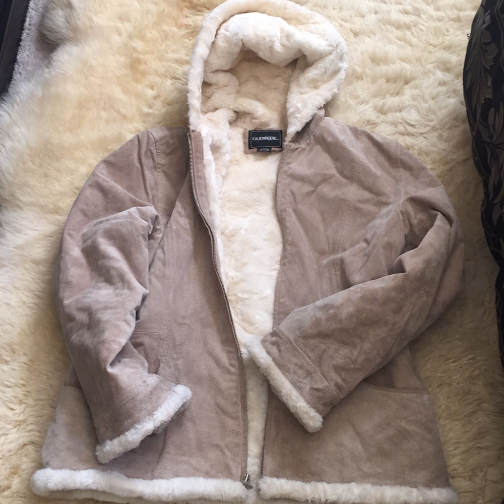 Outbrook suede leather hooded jacket size medium faux fur lining warm and cozy